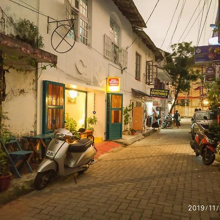 Spice Holidays Kochi Exterior foto