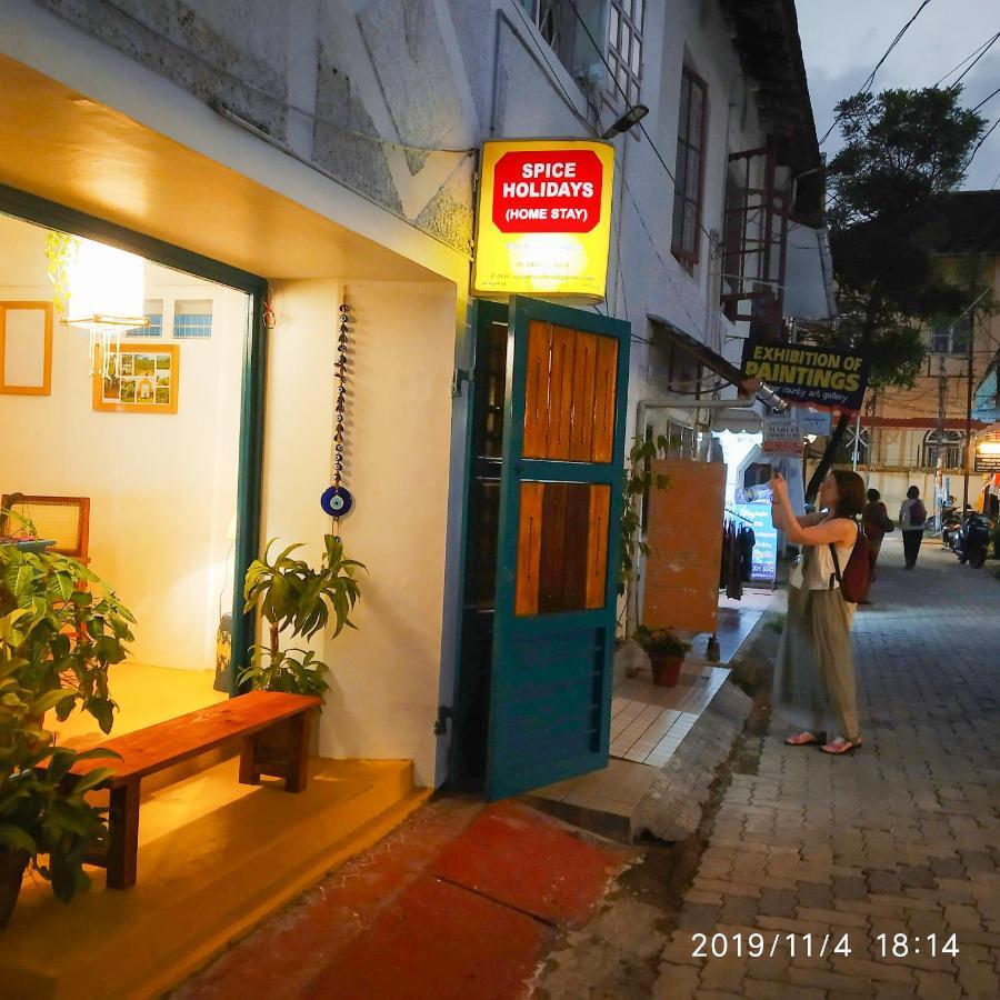 Spice Holidays Kochi Exterior foto